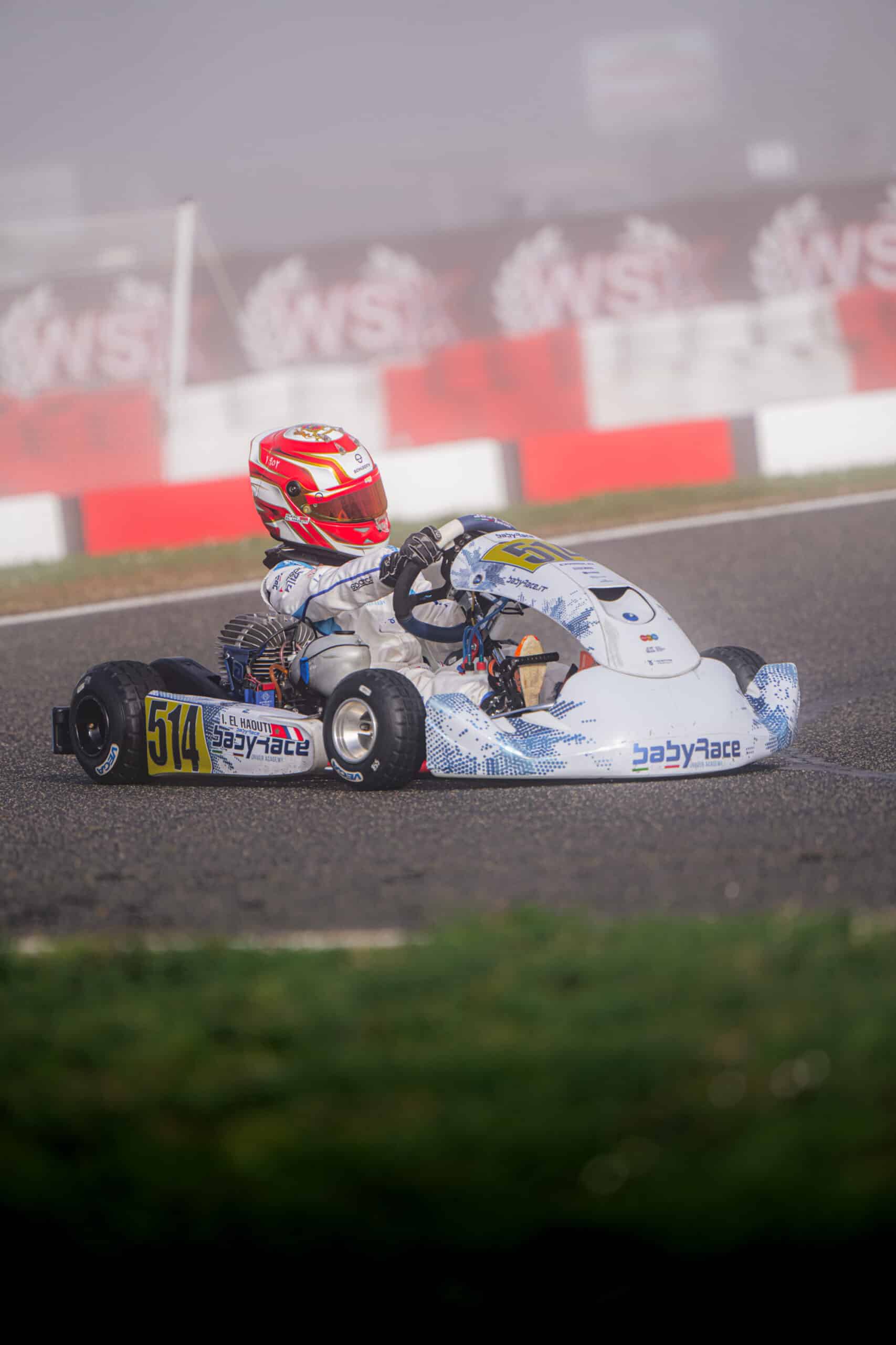 Karting mid corner speed