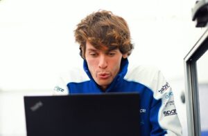 How To Maintain Focus During A Race Day